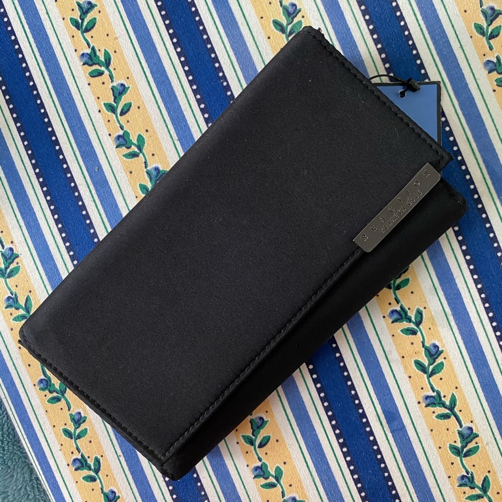Reaction Kenneth Cole Wallet Black women’s